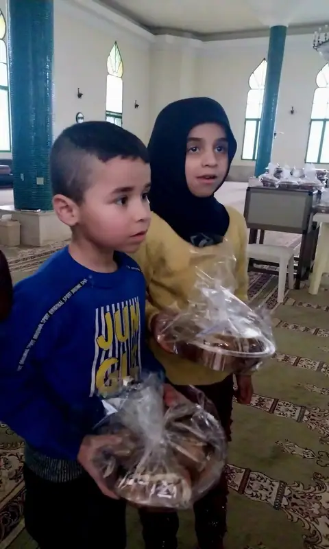 مبادرة خيرية بمناسبة عيد الفطر في جامع بحمدون المحطة وجامع بعلشميه – 29 آذار 2025